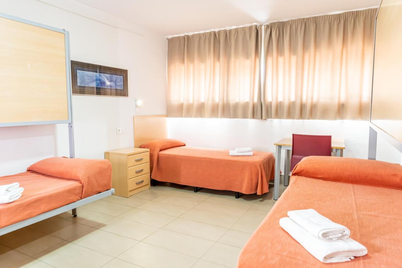 Albergue Inturjoven Sevilla Екстер'єр фото
