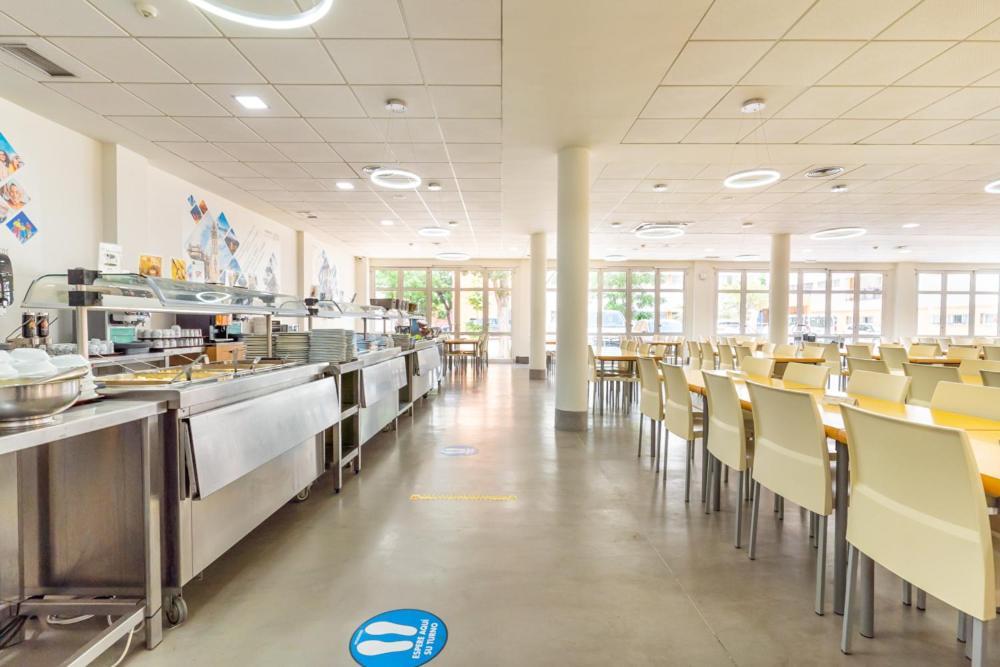 Albergue Inturjoven Sevilla Екстер'єр фото
