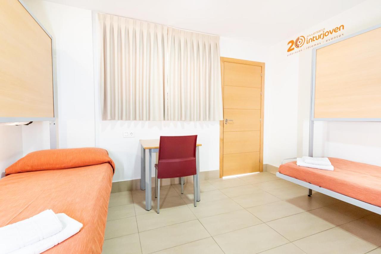 Albergue Inturjoven Sevilla Екстер'єр фото