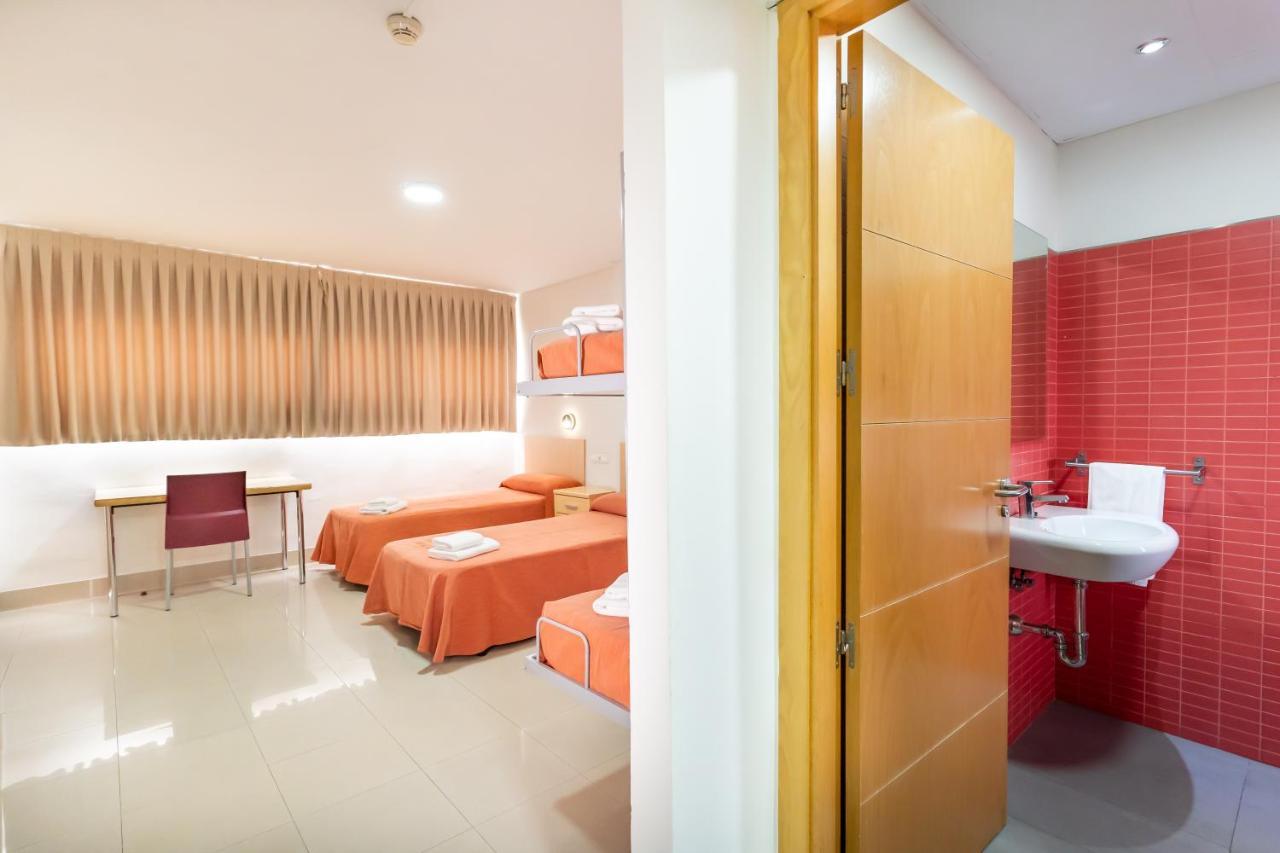 Albergue Inturjoven Sevilla Екстер'єр фото