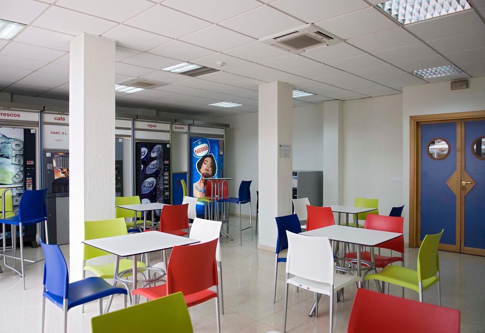 Albergue Inturjoven Sevilla Екстер'єр фото