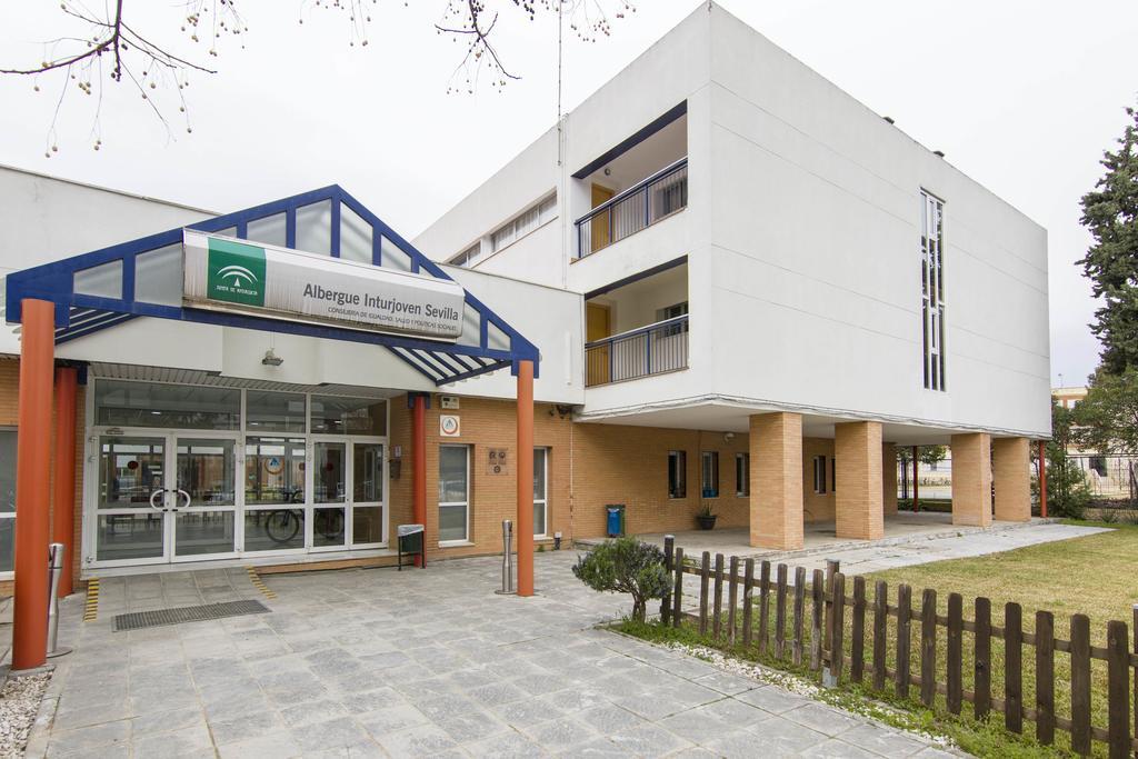 Albergue Inturjoven Sevilla Екстер'єр фото