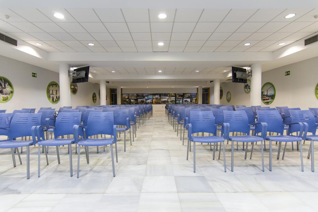 Albergue Inturjoven Sevilla Екстер'єр фото