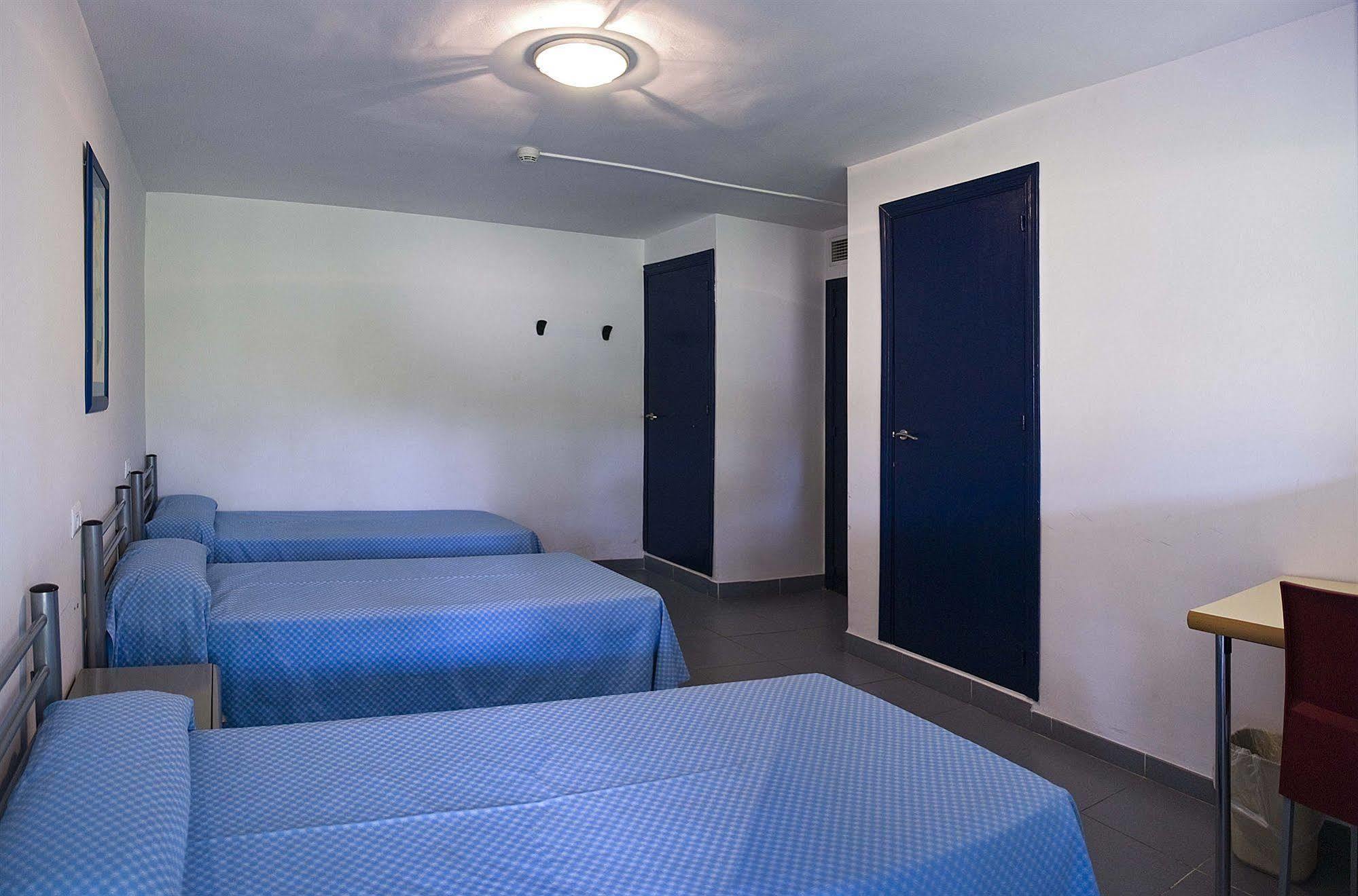 Albergue Inturjoven Sevilla Екстер'єр фото