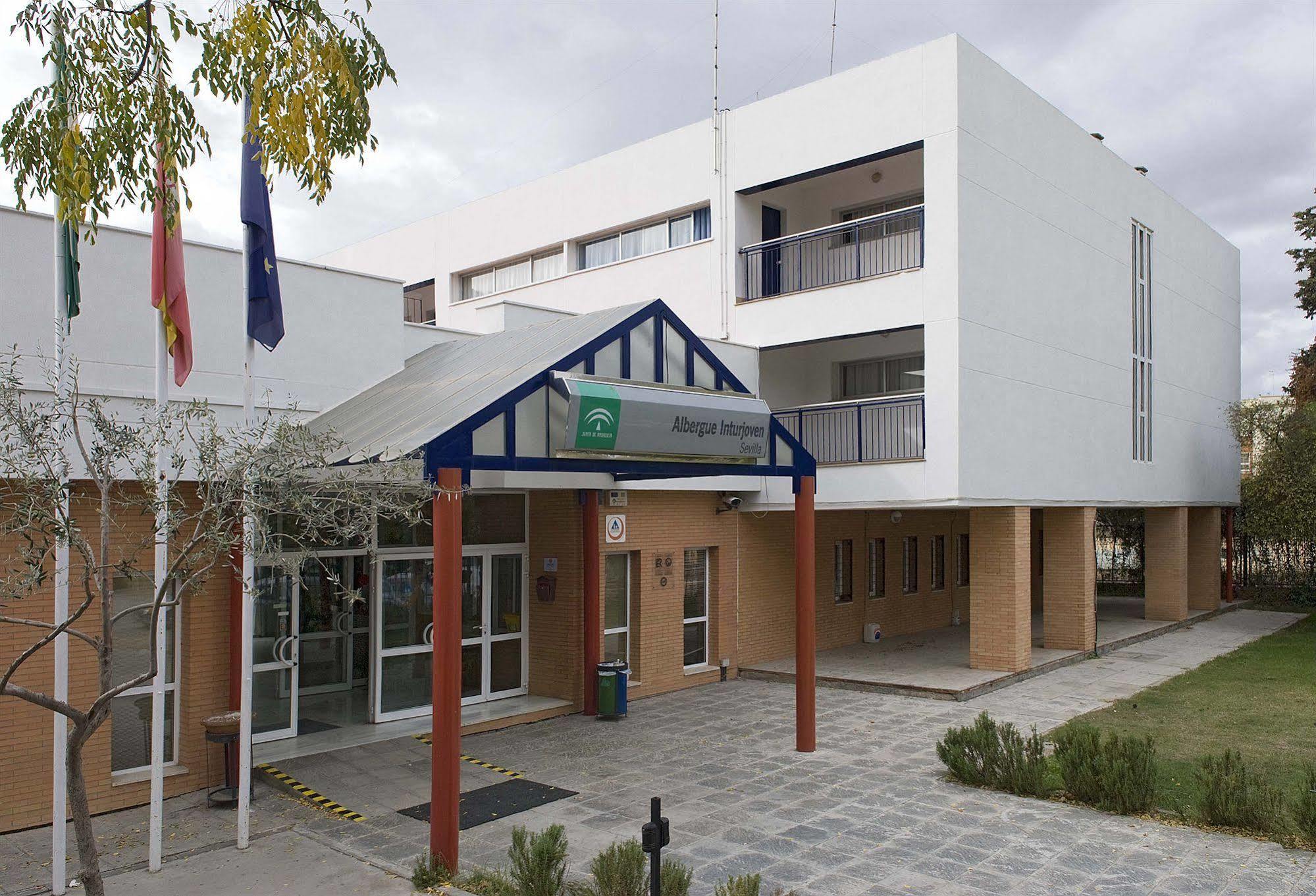Albergue Inturjoven Sevilla Екстер'єр фото